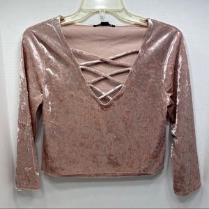 NWT Lattice Cutout Crushed Velvet Crop Top Pink